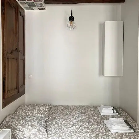 Apartment Emily In Cosy Paris